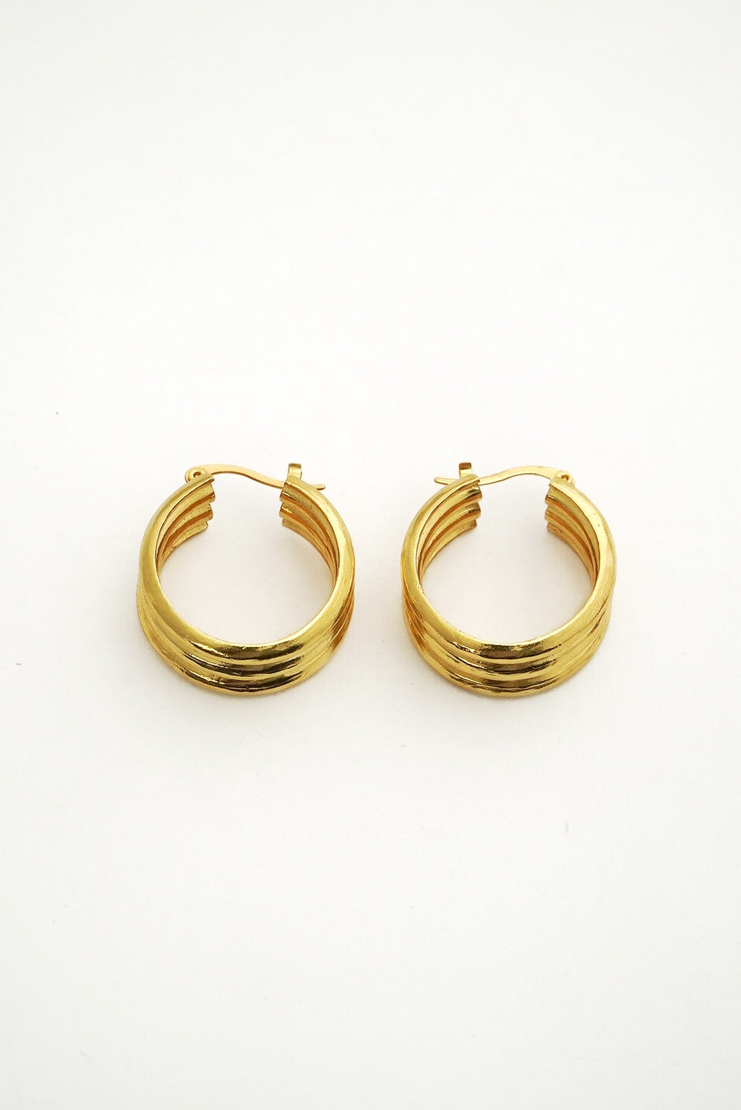 Zoya Hoops