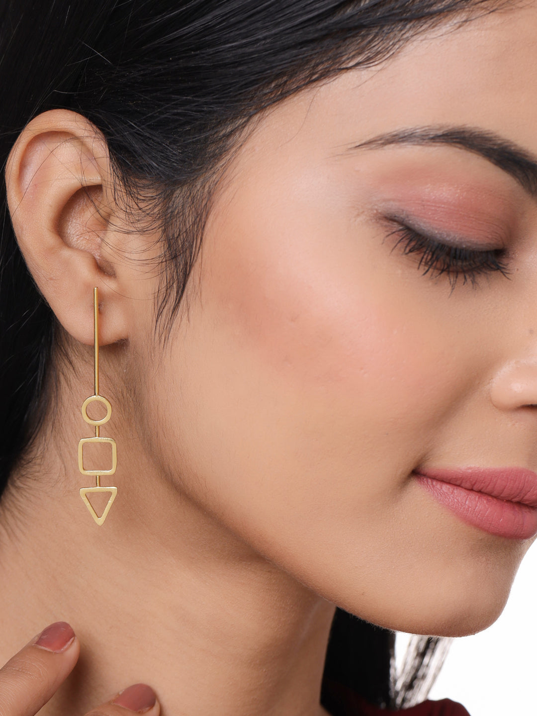 Linear Earrings - Golden