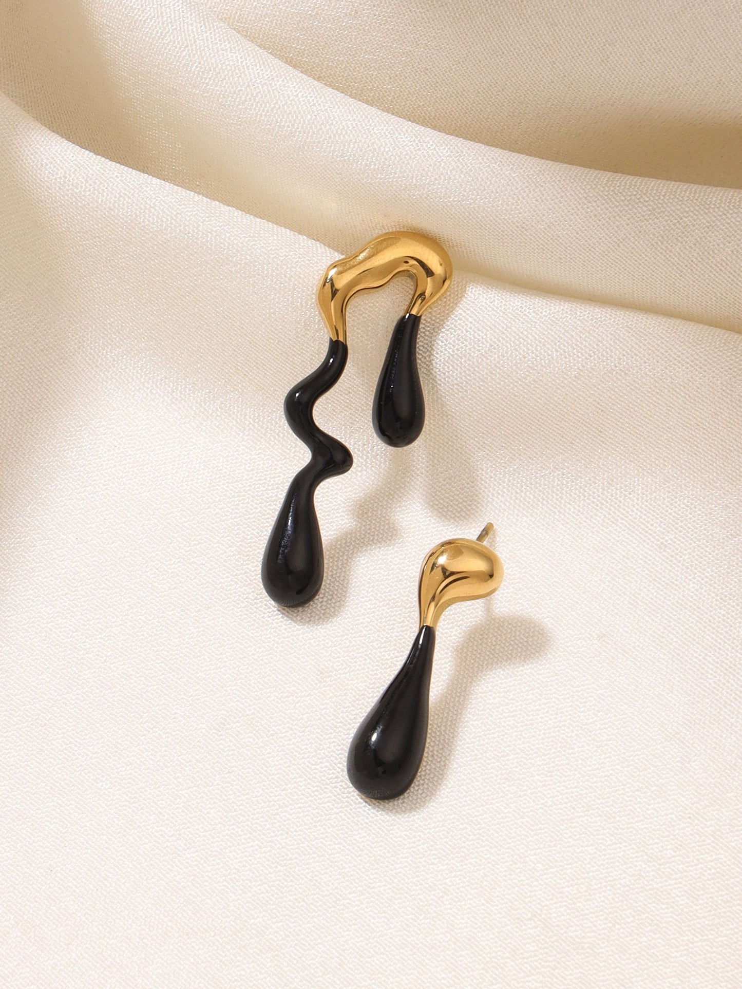 Droplet Earrings