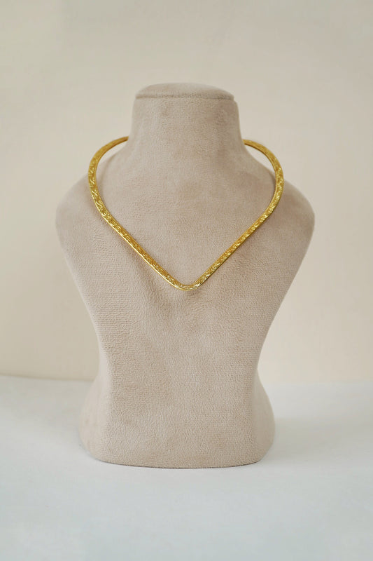 Athens Hasli Choker