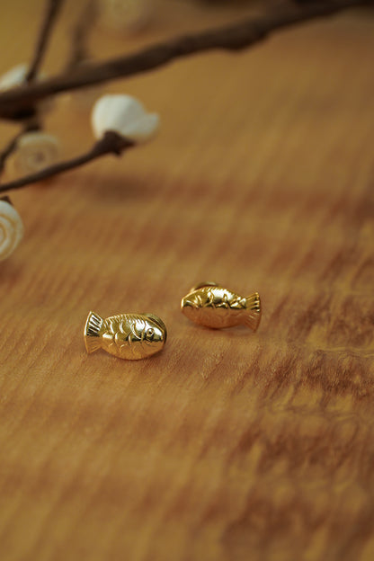 Fish Studs