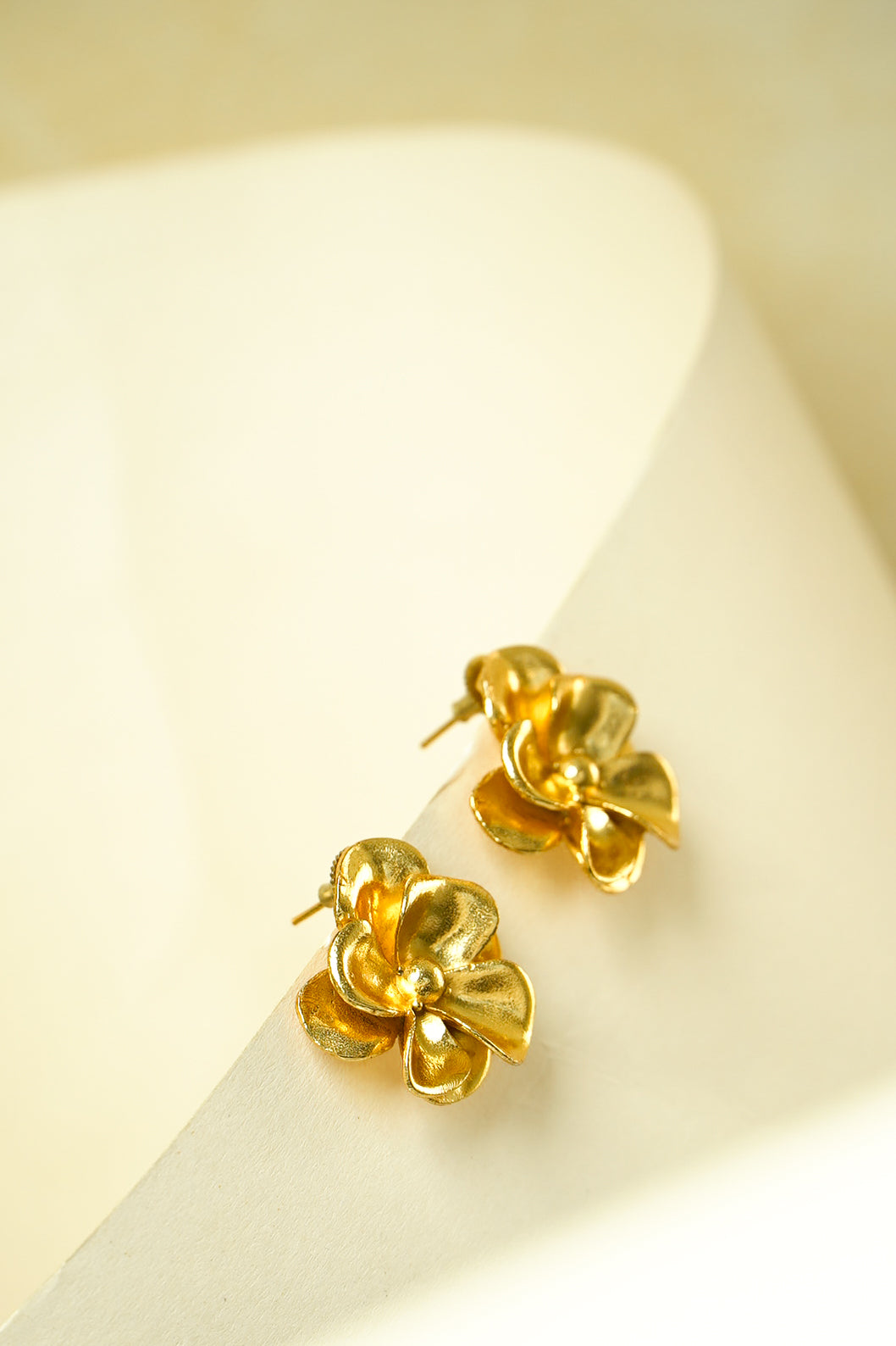 Pansy Studs