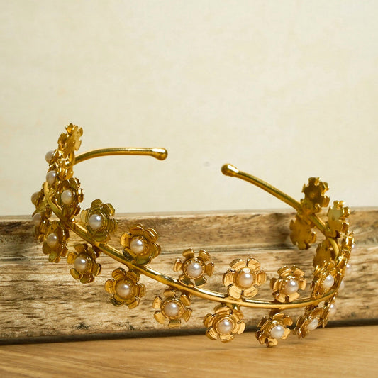 Gulistan Pearl Cuff