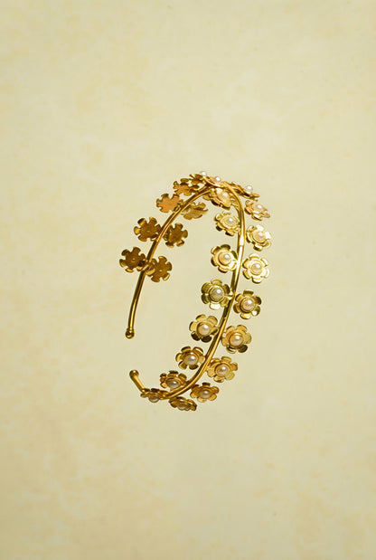 Gulistan Pearl Cuff