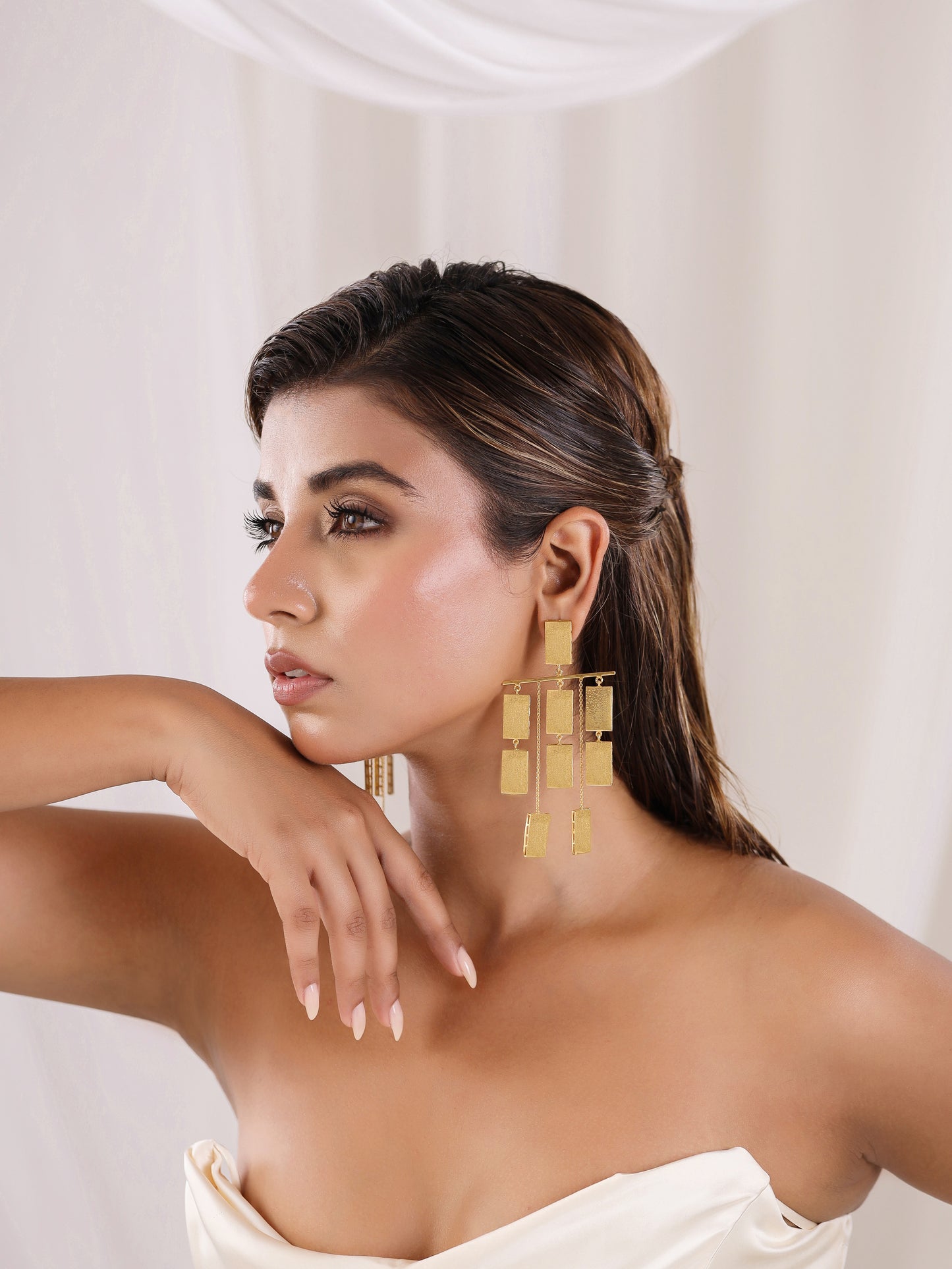 Eris Earrings