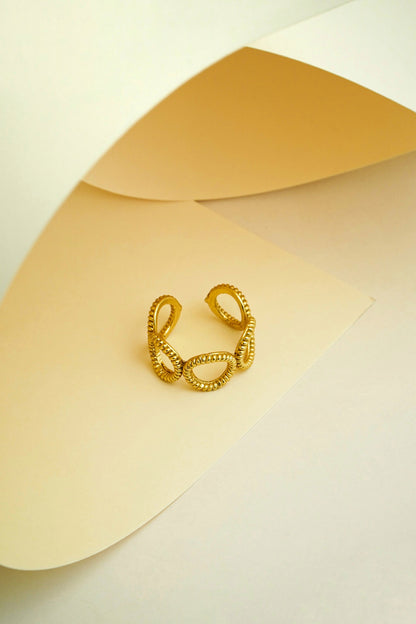 Twisted Loop Ring - Adjustable