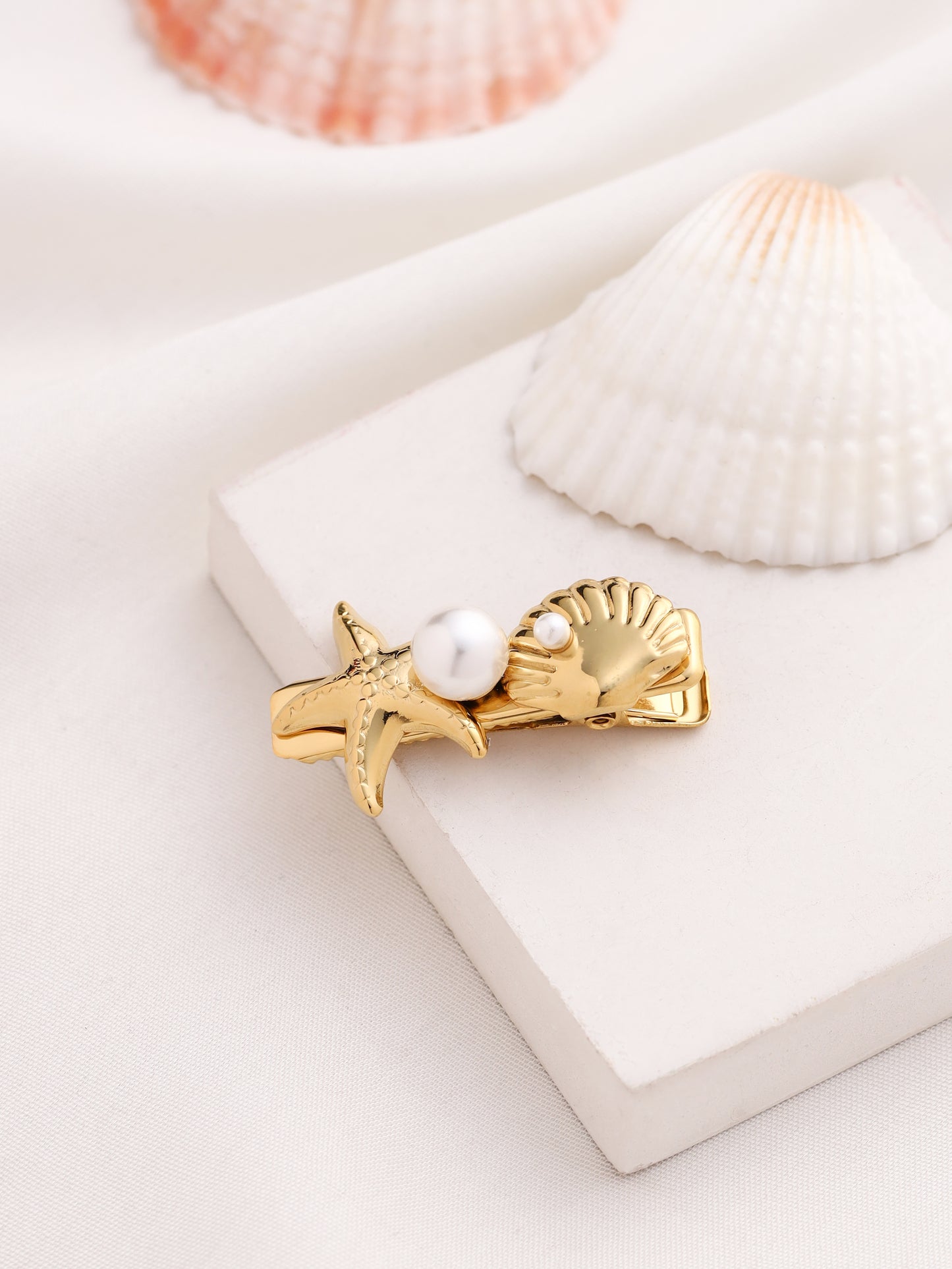 Pearl Tidal Treasure Hair Clip