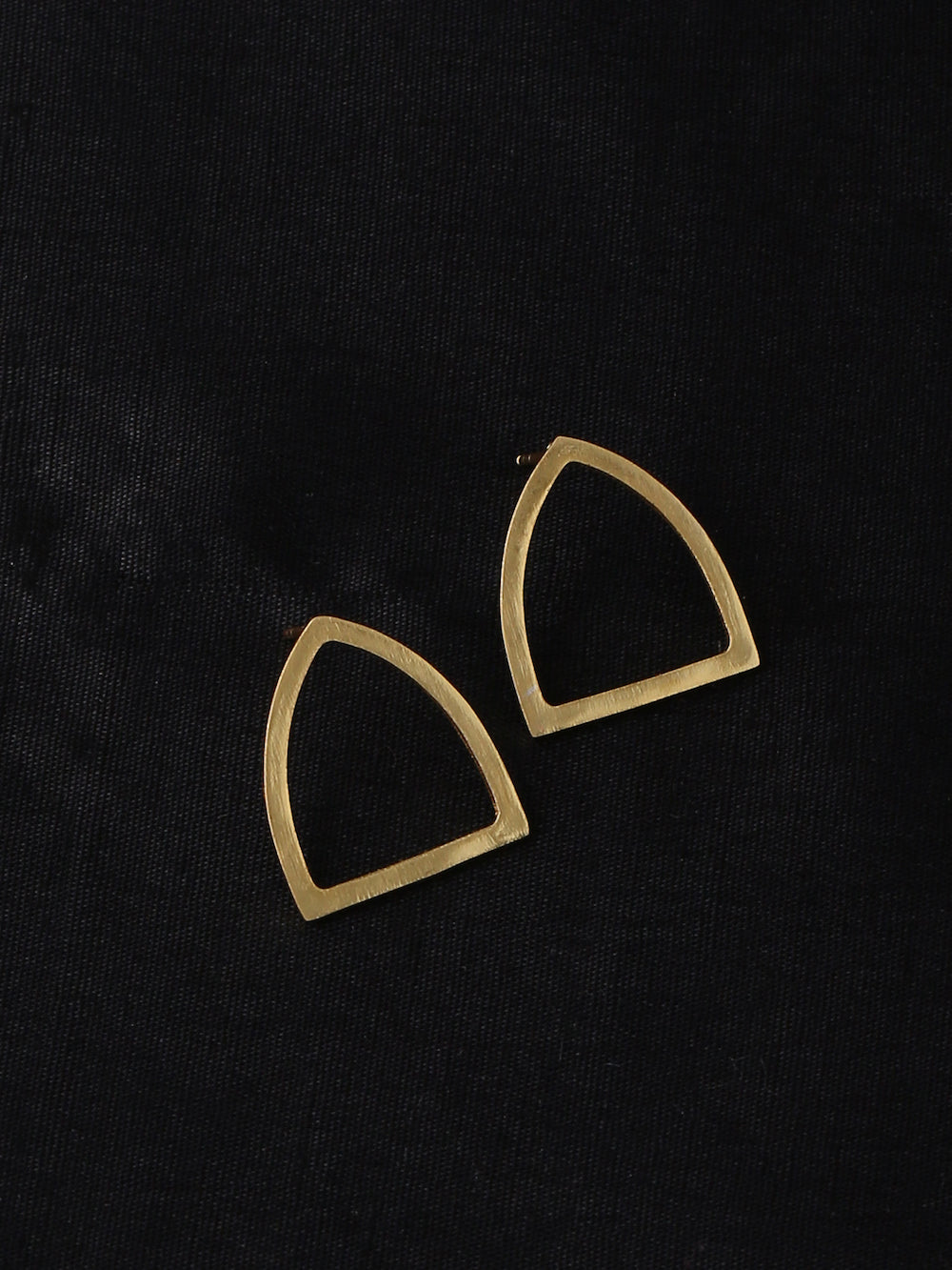 Armour Earrings - Golden