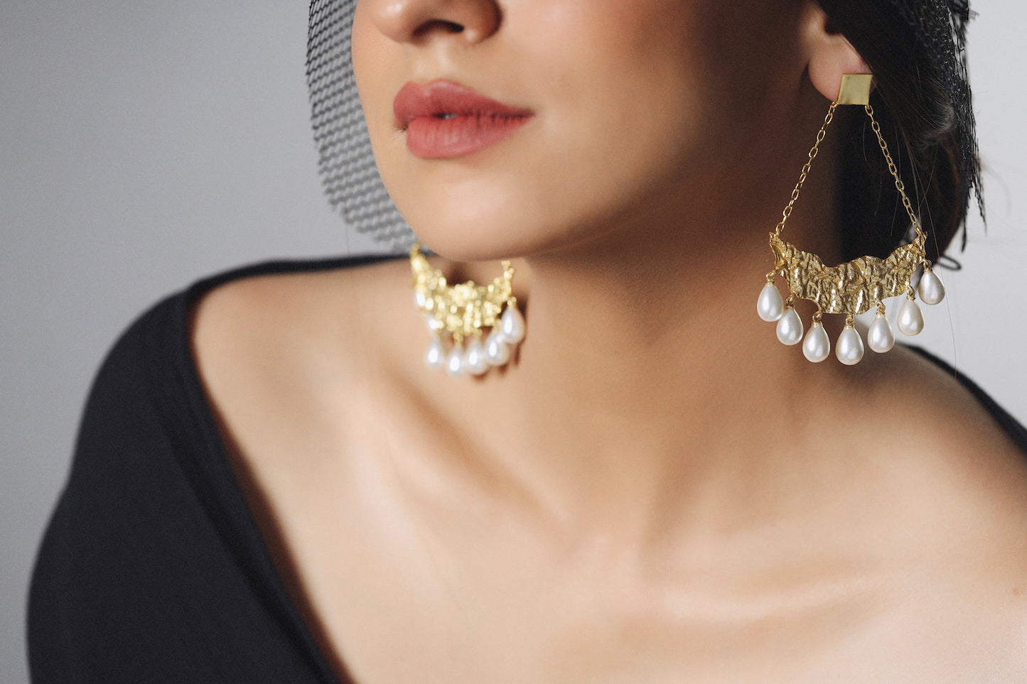 Gayatri Earrings - Gold