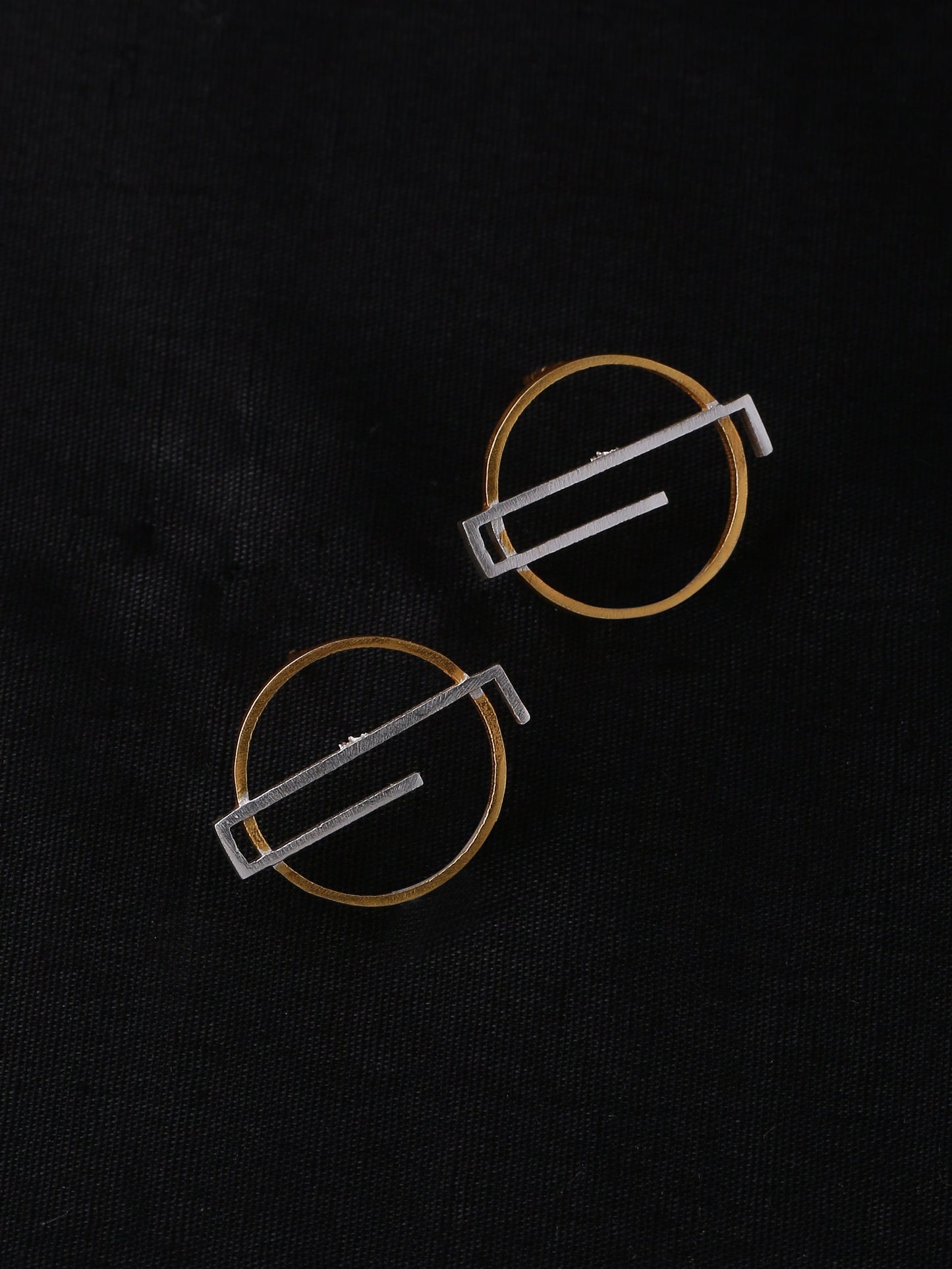 Saie Tamhankar- Curio Earrings